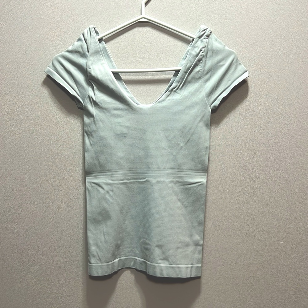 Bebe top - Picture 2 of 5